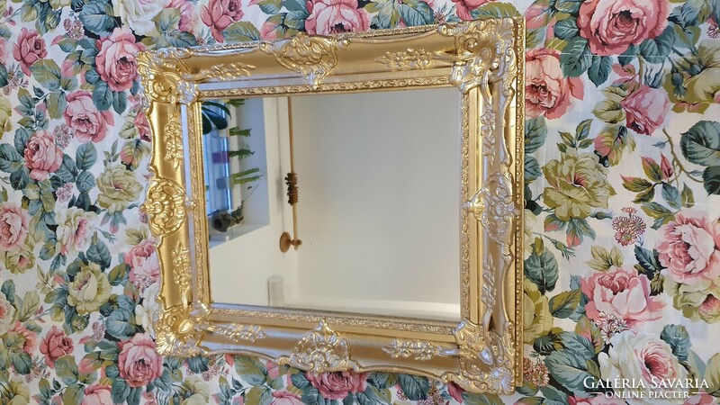 (Nk ) 58 x 68 cm.-Es. Wonderful, antique, gold-colored, blonde frame, small mirror.