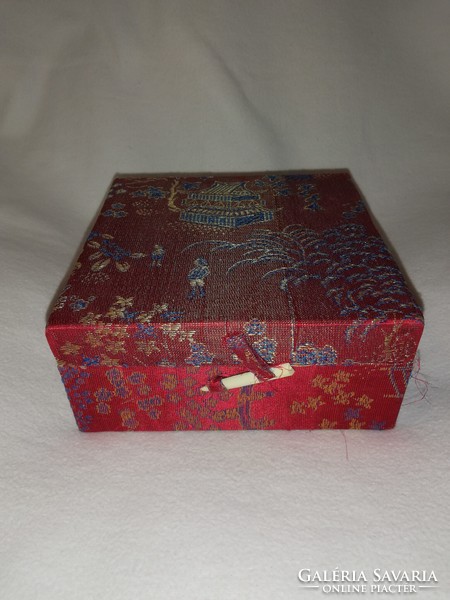 Chinese jingdezhen herbal tea mini cups in silk box