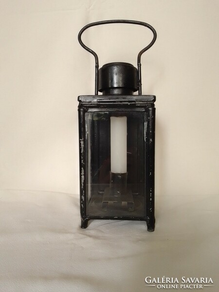 Antique old railway road military candle hand signal iron lamp with handle