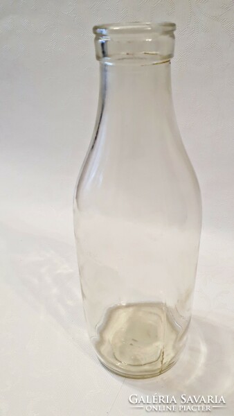 Régi, retró tejes üveg. 26,5 cm. magas.