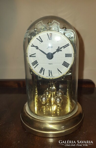 Perfectly working asso table glass clock in perfect condition