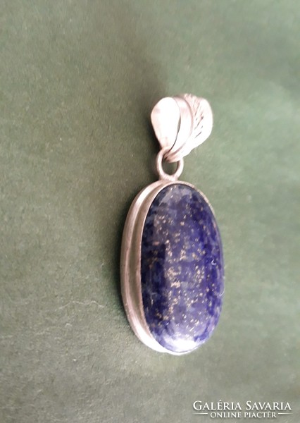 Large lapis lazuli pendant in silver (925) socket