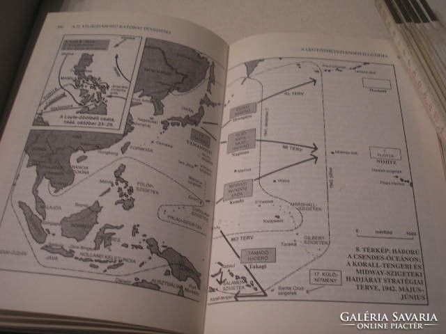 N18 A II. Világ háború katonai tévedései térkép jegyzésekkel történelmi könyve eladó