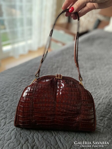 Beautiful vintage crocodile leather handbag in warm brown color