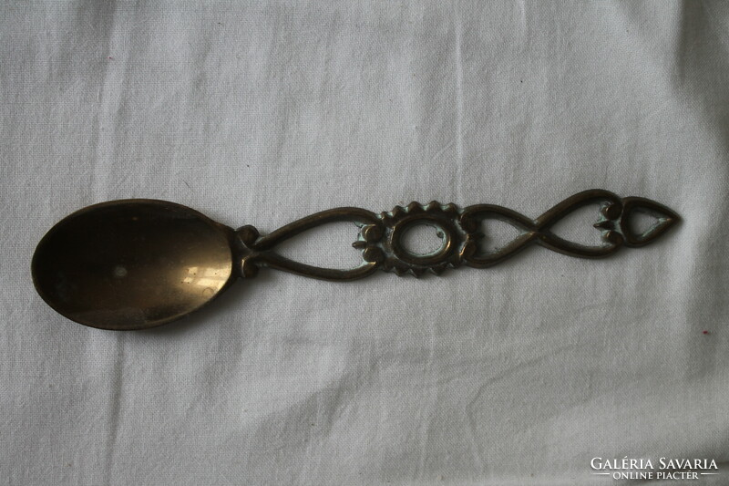 Byzantine-style spoon. Copper alloy work. Size: 20 cm.