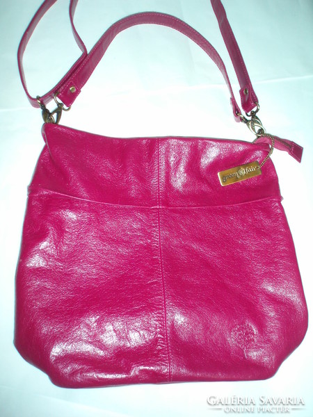 Vintage fuchsia colored genuine leather shoulder bag