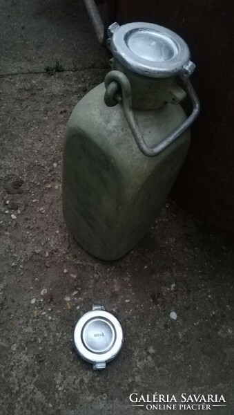 Military German trinkwasser, water jug, jug roof, cover