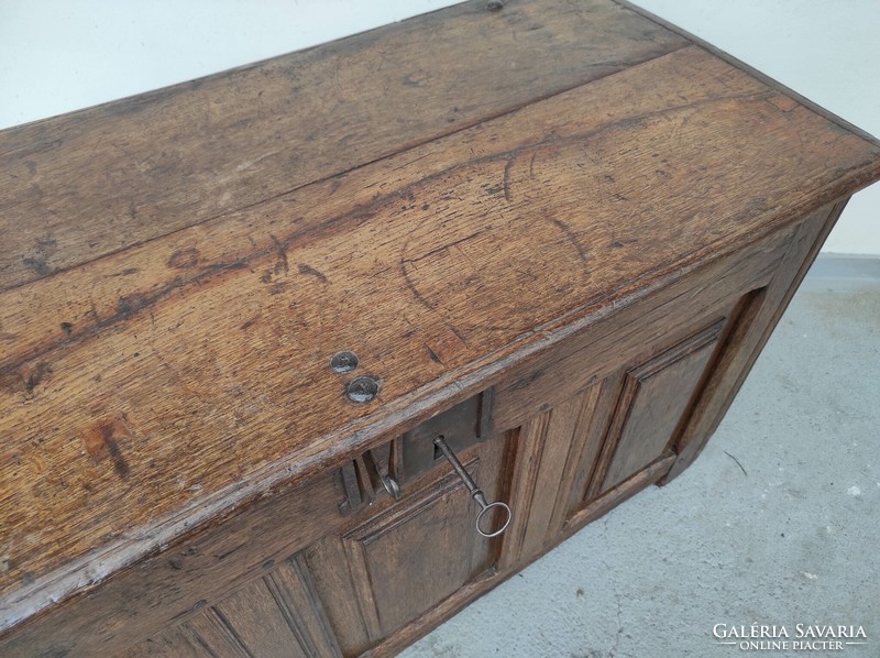Antique Renaissance baroque furniture heavy hardwood wooden chest with key 18th - 19th century 617