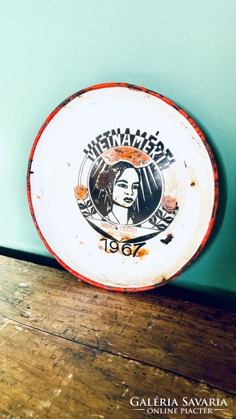 Enameled commemorative plate for Vietnam