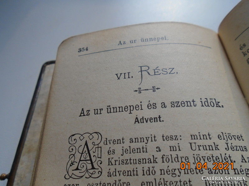 Angyali Üdvözlet dombor képpel borítóján ,antik réz csatos vallásos könyv