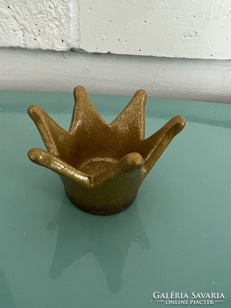 Gold crown candlestick holder