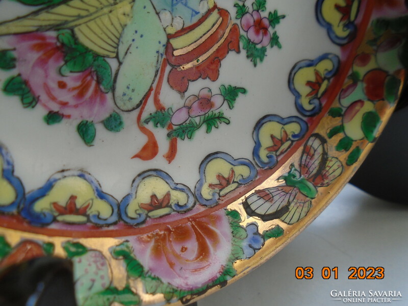 Famille rose hand-painted decorative bowl vase with flower and insect patterns with rich gilding