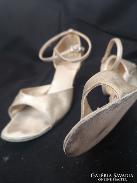 Dancing silver shoes, handmade, sole length 25 cm.