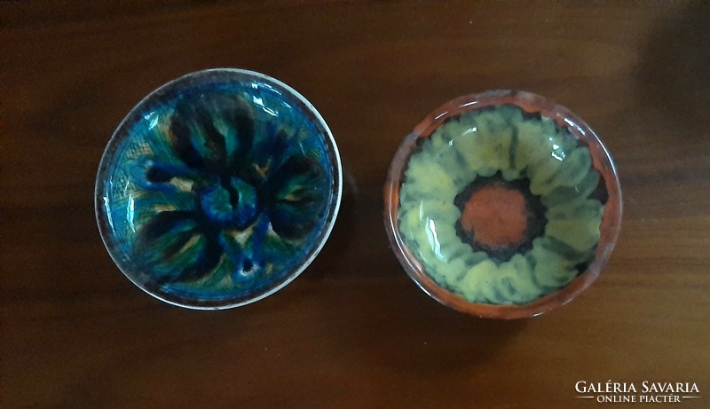 4881 - 2 retro ceramic bowls