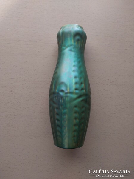 Old Zsolnay eozin vase with shield seal