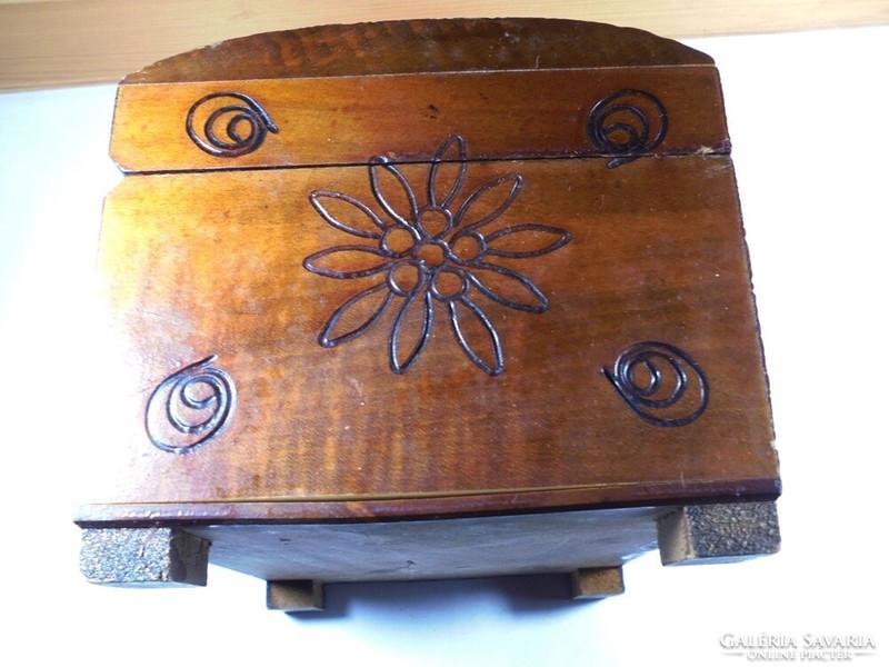 Antique old unique wooden carved burnt box gift box jewelry chest chest - flower floral