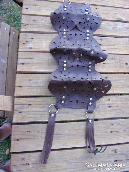 2 pcs leather wall brackets