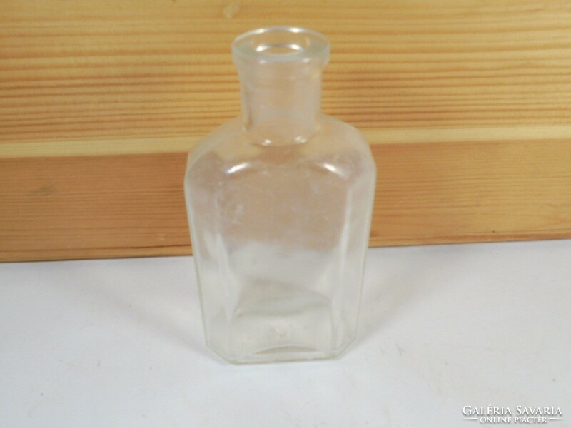 Old antique glass bottle - medicinal pharmacy pharmacy - height: 12.5 cm