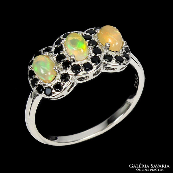 57 And real fire opal spinel 925 silver ring
