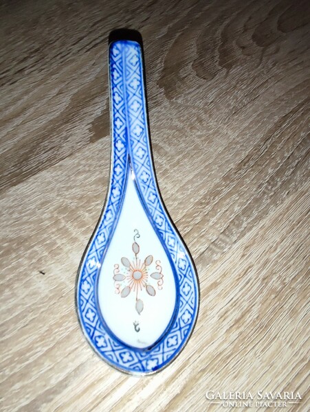 Precious Chinese porcelain spoon