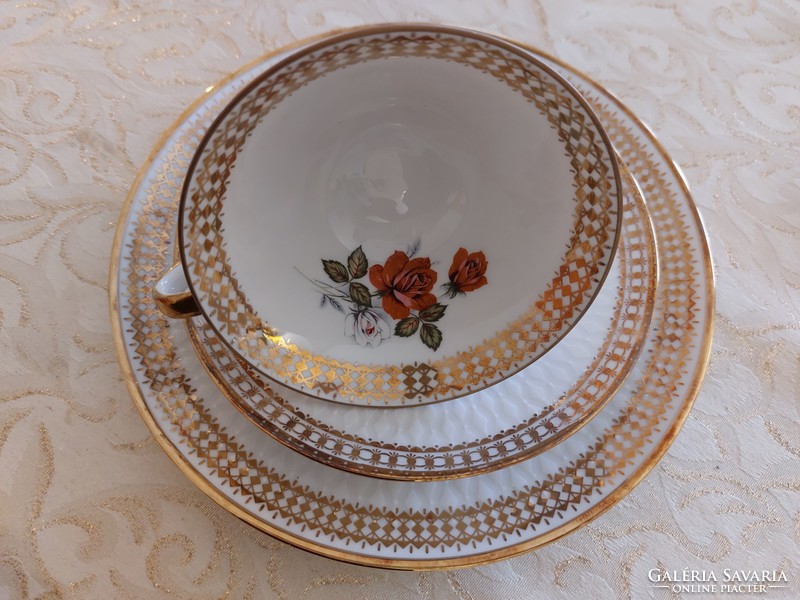 Régi Bavaria Winterling porcelán csésze rózsás vintage reggeliző készlet 3 db