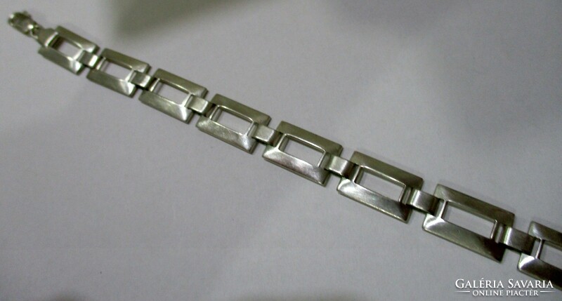 Beautiful silver bracelet for women and men