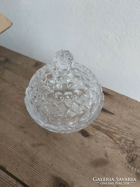 Beautiful crystal sugar bowl bonbonier for nostalgia collectors