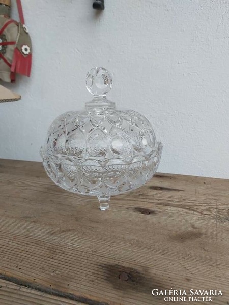 Beautiful crystal sugar bowl bonbonier for nostalgia collectors