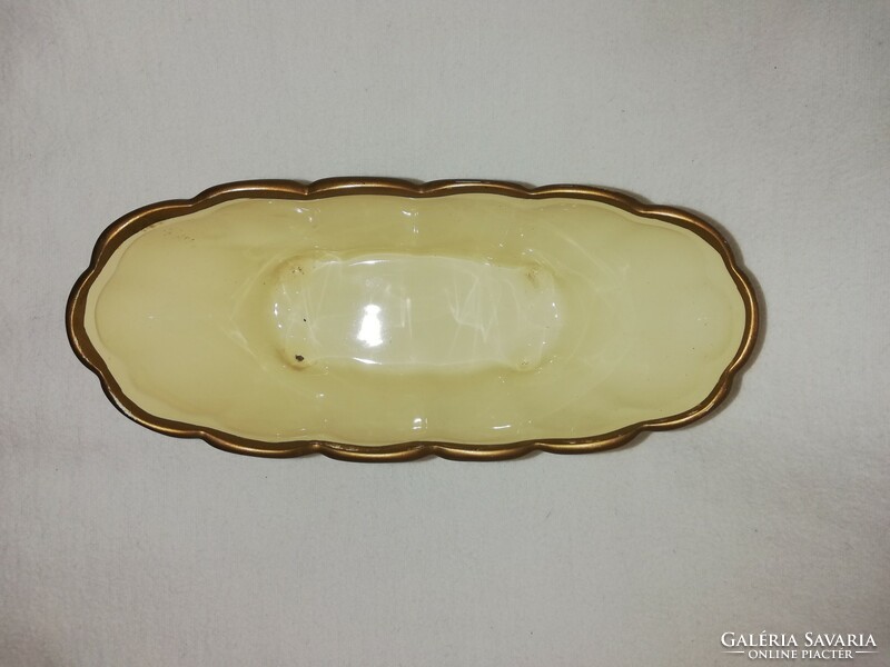 Retro earthenware tub-shaped soap holder