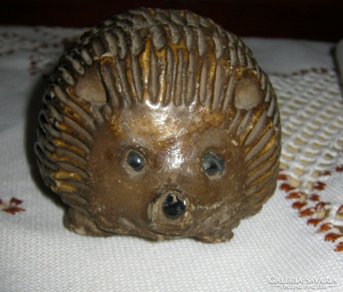 Charming hedgehog ceramic