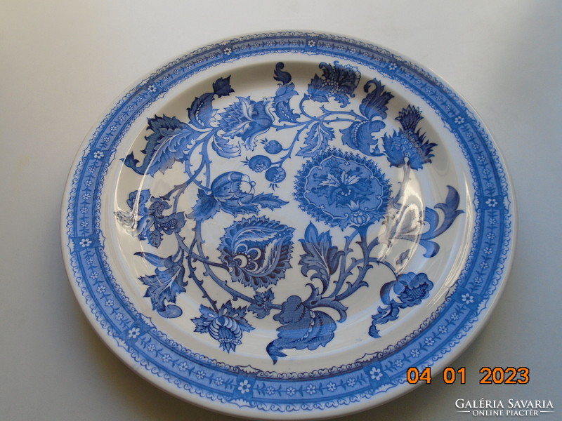 Neo-Renaissance bowl with Jacobean pattern from the English company Ridgway