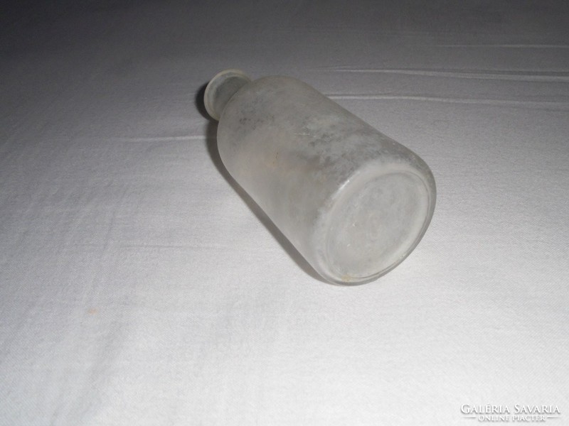 Antik kis üveg palack - gyógyszertári gyógyszeres - 100 S.A. jelzés - 1900-as évek elejéről