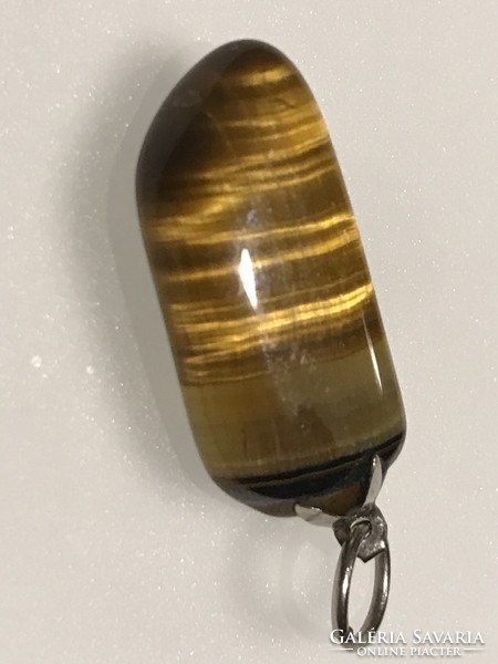 Tiger's eye pendant in a metal socket, 3 x 1.2 cm