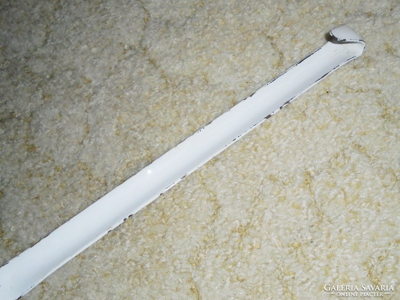 Retro enameled ladle - furred back - 9 cm diameter