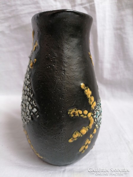 Bod éva graphite-glazed ceramic jug