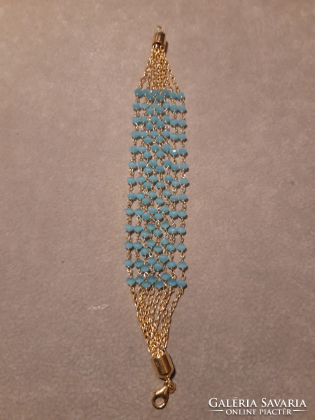 Aranyozott ezüst karkötő kék fazettált gyöngyökkel - 20 cm