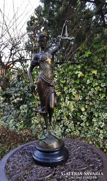 Justitia, az igazság Istennője - monumentális bronz szobor