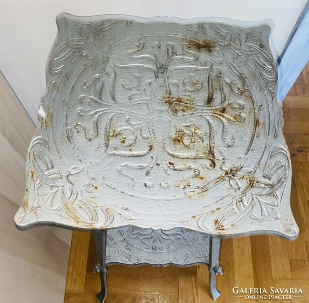 Retro Antik Öntöttvas Virágtartó Állvány vagy Asztal Díszes Cirádás 73 cm magas Óbuda