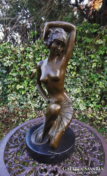 Art-deco female nude - bronze sculpture artwork