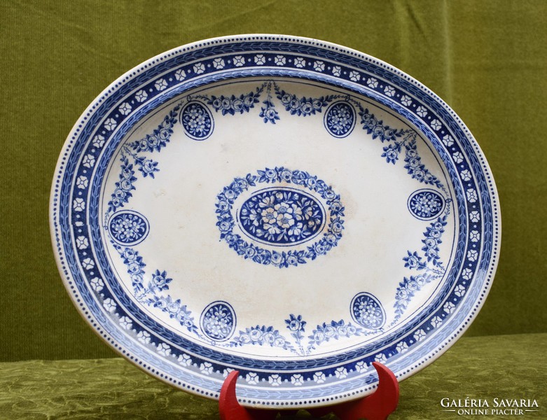 Antique English faience decorative decoration roasting dish, offering larger size 37.5 x 30.5 cm
