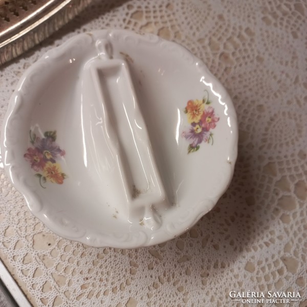 Asztali porcelán- Cseh? -sótartó