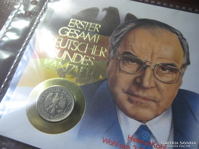Helmuth kohl is the first common chancellor's first day decoration edition, including 1 dm. One side is gilded