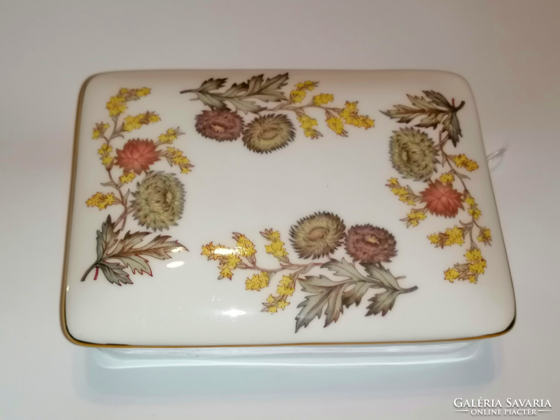 Wedgwood porcelán ékszertartó doboz