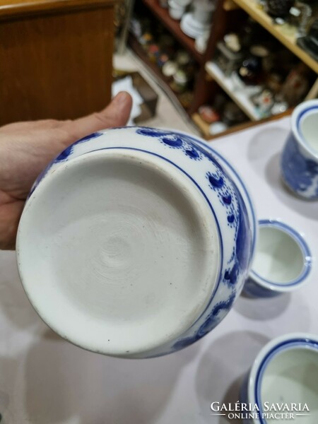 5 Chinese porcelain bowls