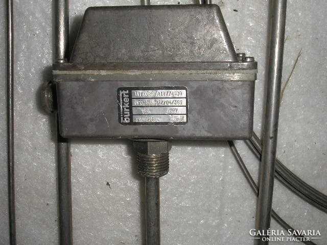 E M1-4 Retró Burkert hővezérlő hőadó 110- 270 f  44 cm menetes adórész kor anyagú ENERGIA TAKARÉKOS