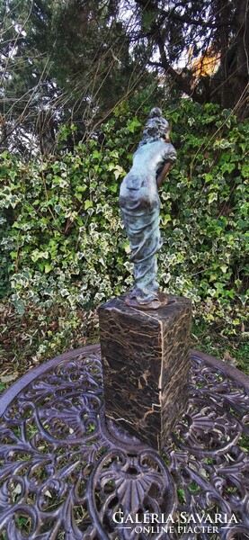 Young girl - bronze statue