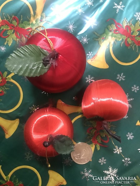 Három régi alma karácsonyfadísz