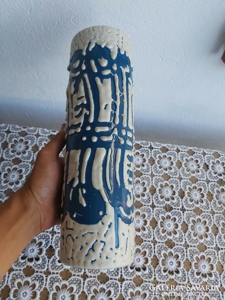 Beautiful retro 32 cm tall fluted vase collector's item mid-century modern home decoration heirloom