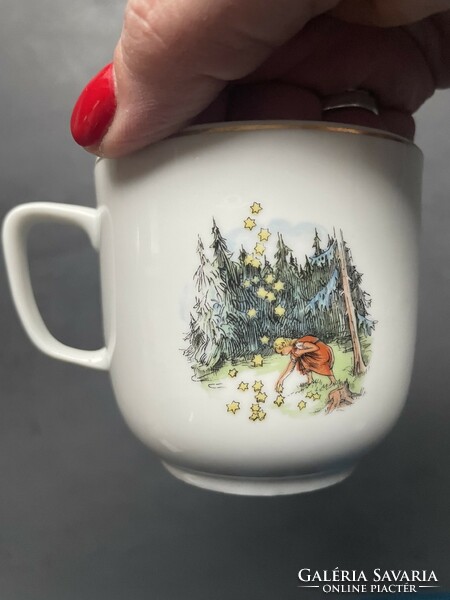 Hóllóháza porcelain children's mug with flawless fairytale pattern