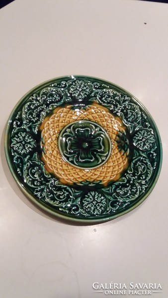 Josef Steidl, Znaim: zöld majolika tányér, hibátlan, 20 cm